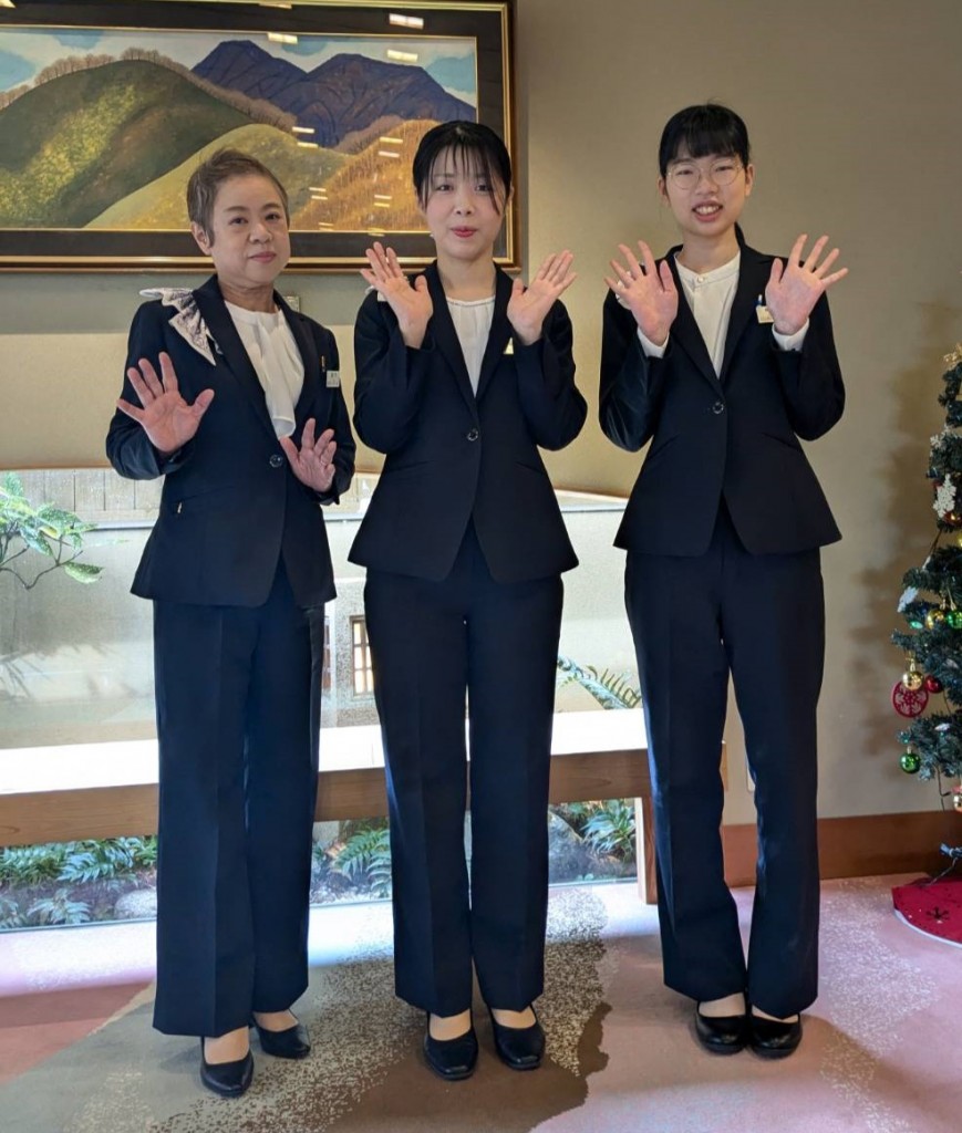 制服をリニューアルしました♪